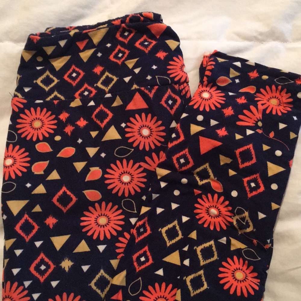 LulaRoe leggings black with gold and orange design